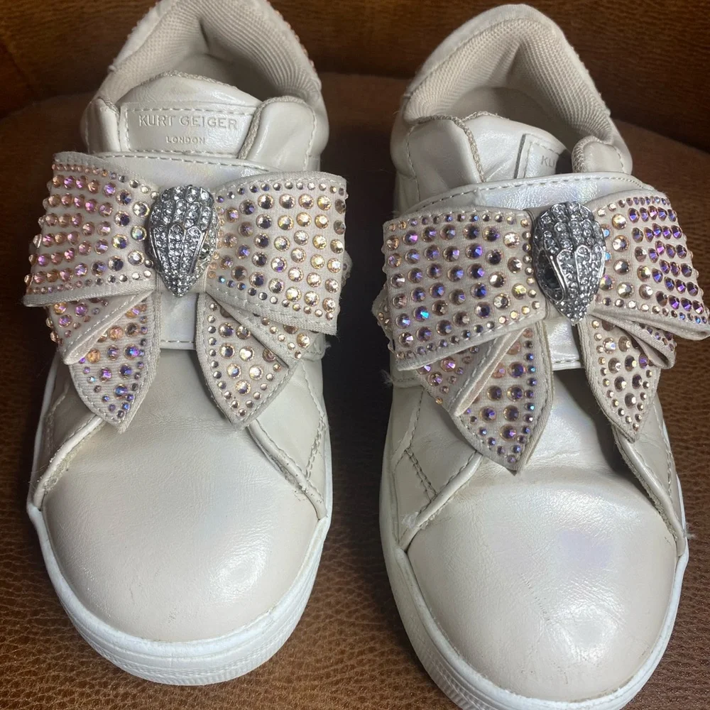 Kurt Geiger Kids Cream Sneakers with Sparkling Bow